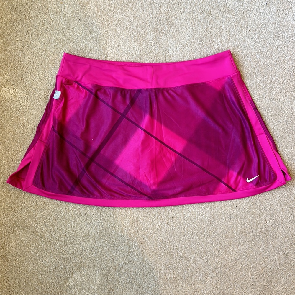 Nike hot pink tennis skirt size L - like new!